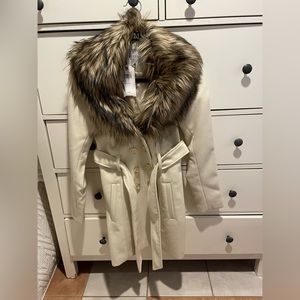 GUESS COAT
